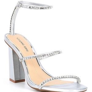 🆕 NIB Gianni Bini embellished shoes wedding perfect